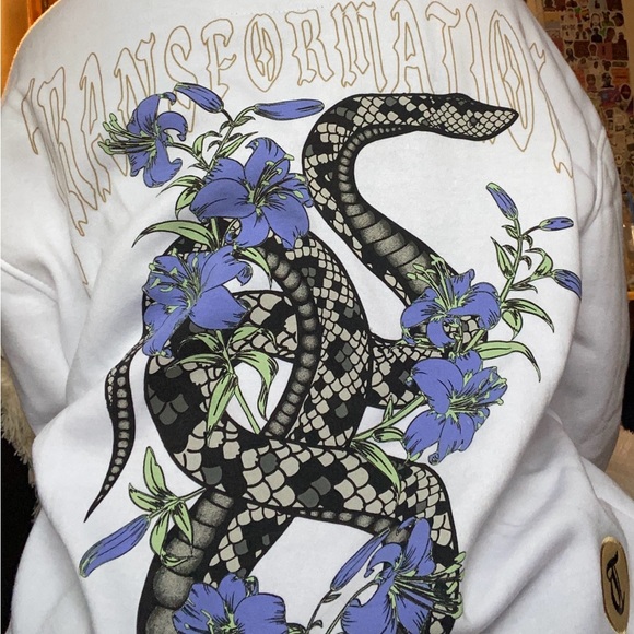 Transformation Crewneck - Picture 5 of 5